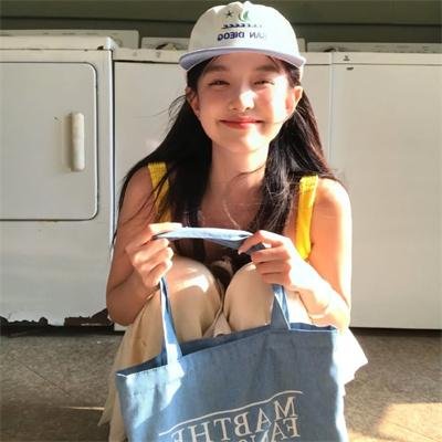 小心没有影子的人 海报